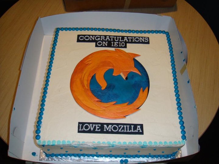 internet-explorer-10-mozilla-cake-large