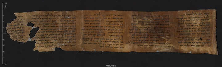 10 COMMANDMENTS - photo credit Shai Halevi, courtesy of Israel Antiquities Authority[1]